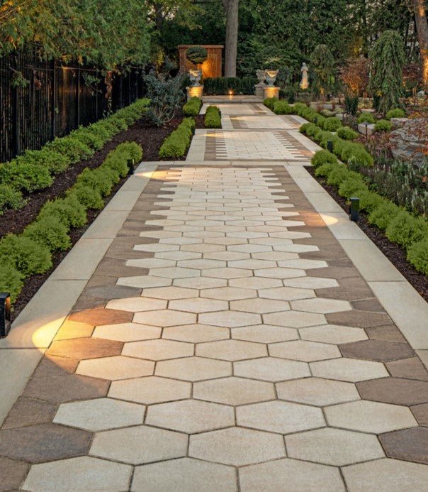 Paving Hexagon: Sentuhan Elegan untuk Jalan Taman yang Indah dan Tahan Lama
